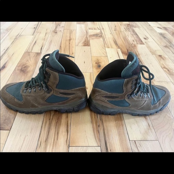 Merrell Women’s Size 8.5 Hiking Boots - Picture 2 of 5